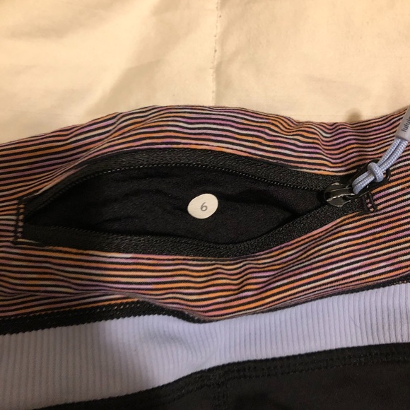 Lululemon crop leggings size 6 - Picture 4 of 4